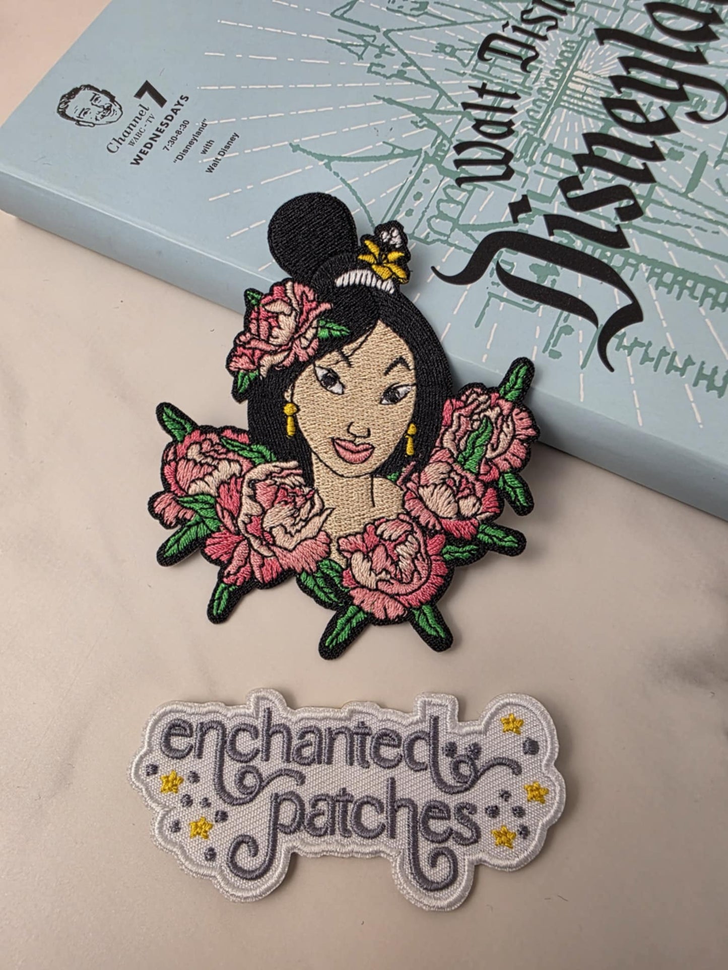 3.5" Asian Chinese Princess with Pink Flowers Embroidered Iron On Patch