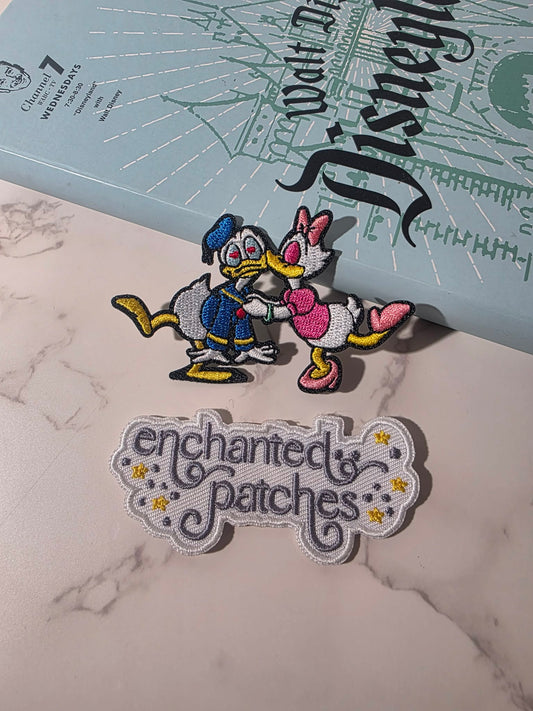 3" Daisy Kissing Donald Duck Valentine Couple Love Embroidered Iron On Patch
