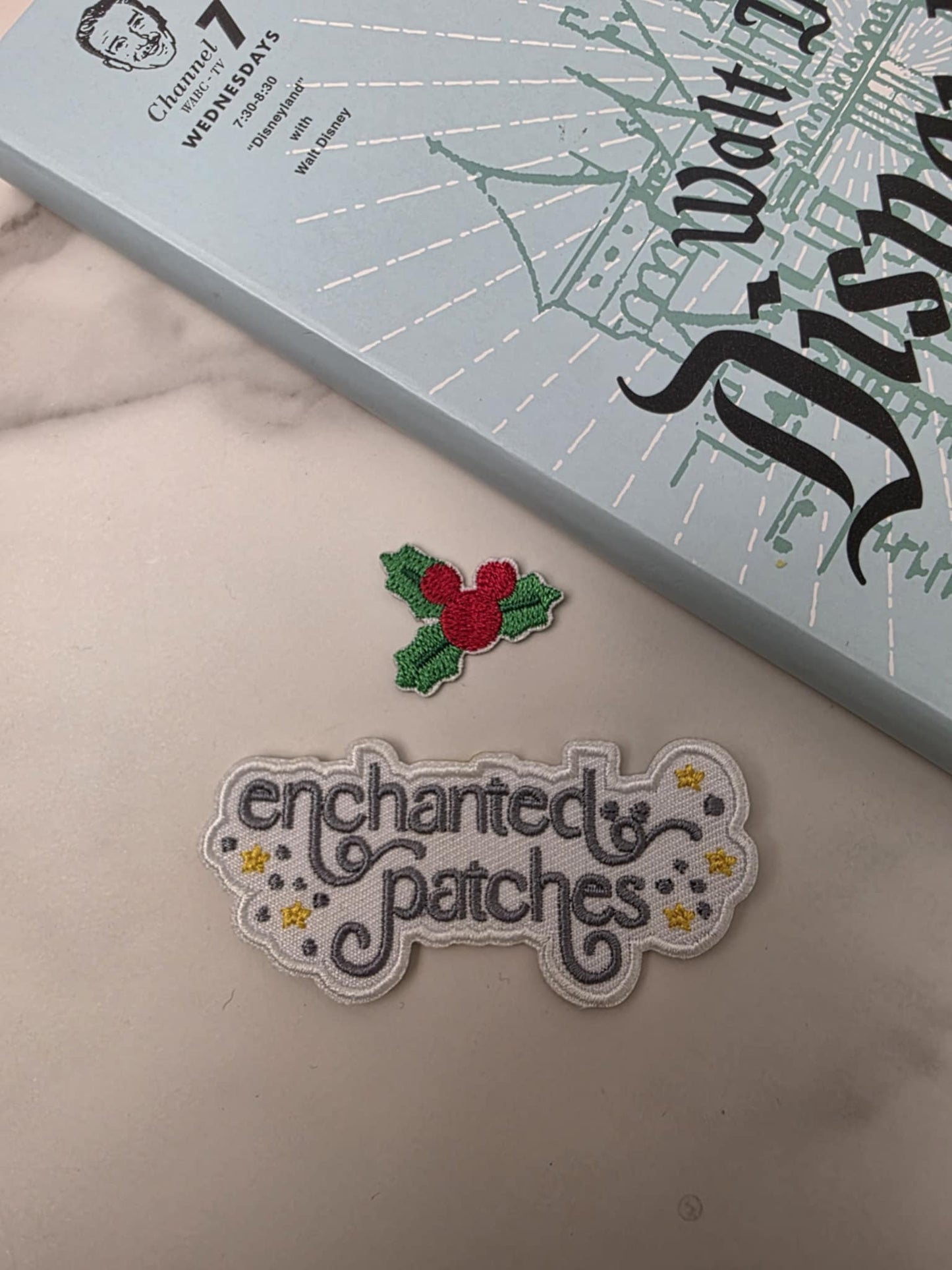 1" Mini Christmas Mistletoe Embroidered Iron On Patch