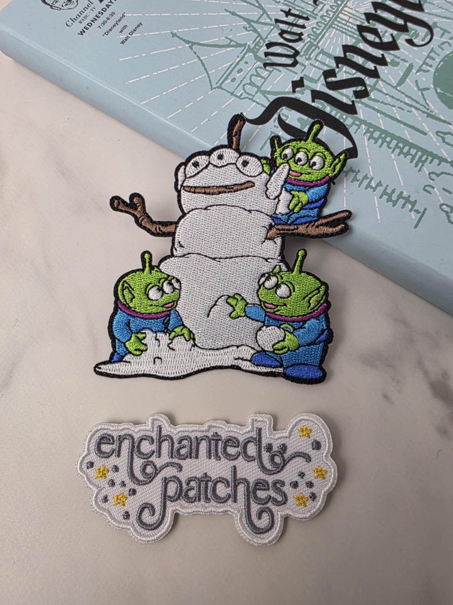 3.5" Alien Snowman Toy Christmas Winter Embroidered Iron On Patch