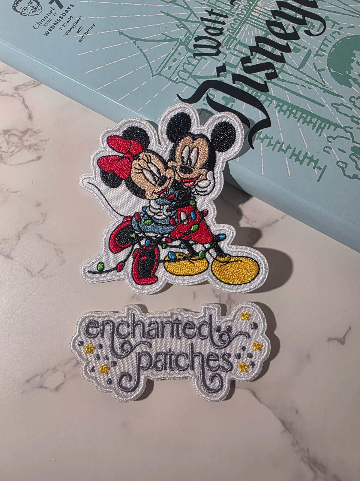 3" Christmas Lights Boy Girl Mouse Mickey Minnie Hug Embroidered Iron On Patch